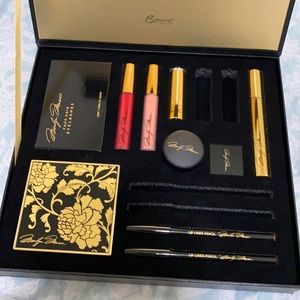 Besame Marilyn Monroe collection